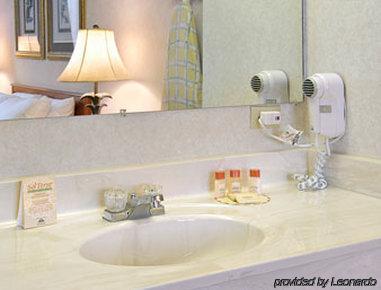 Elkins Inn And Suites ห้อง รูปภาพ